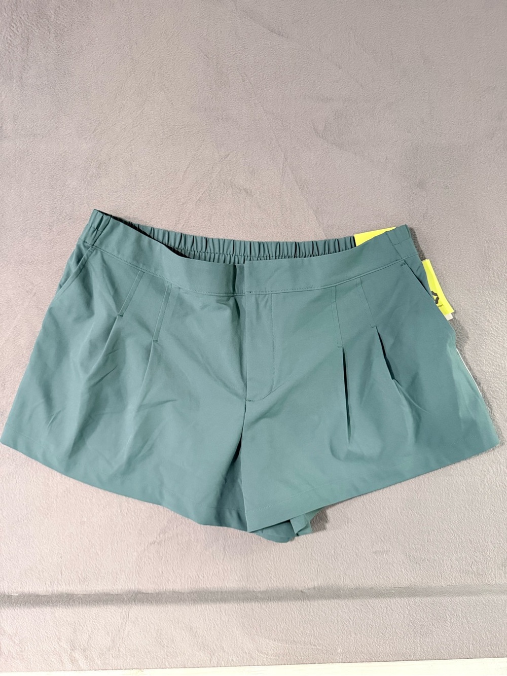 all in motion - Pleated Women's Golf Shorts